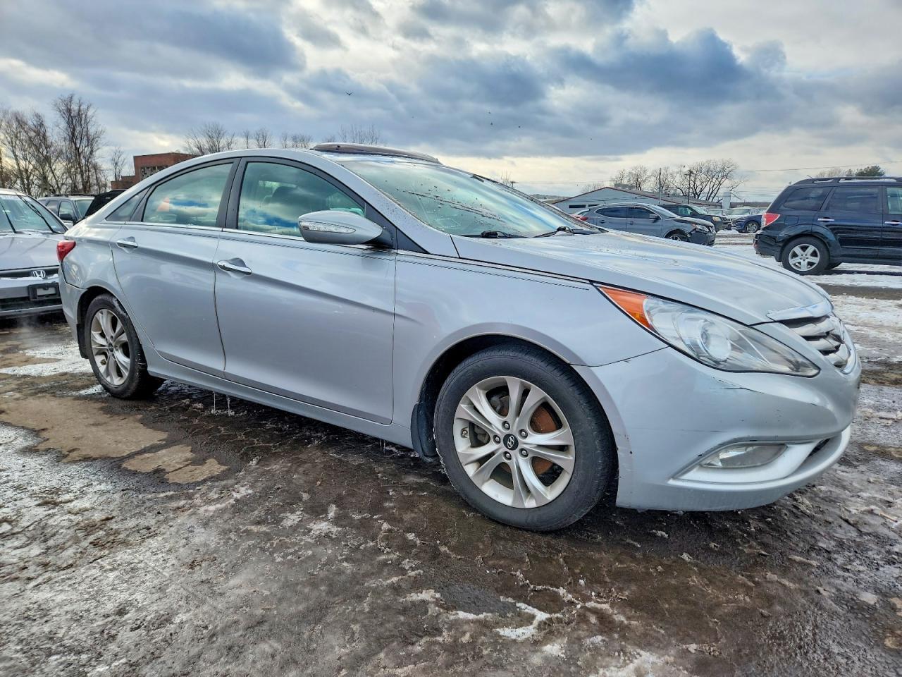 2011 HYUNDAI SONATA