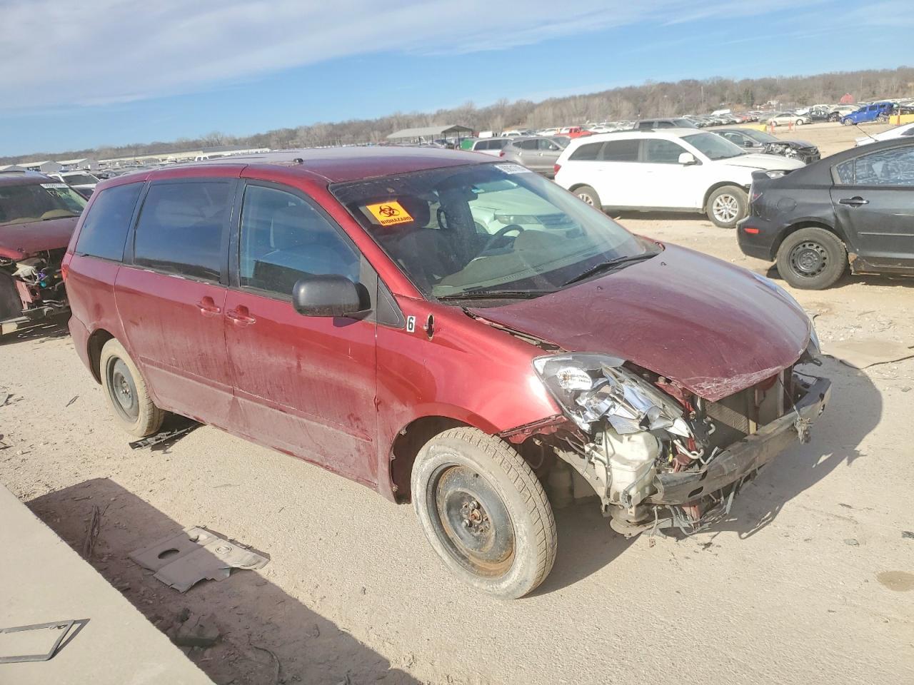 2010 TOYOTA SIENNA