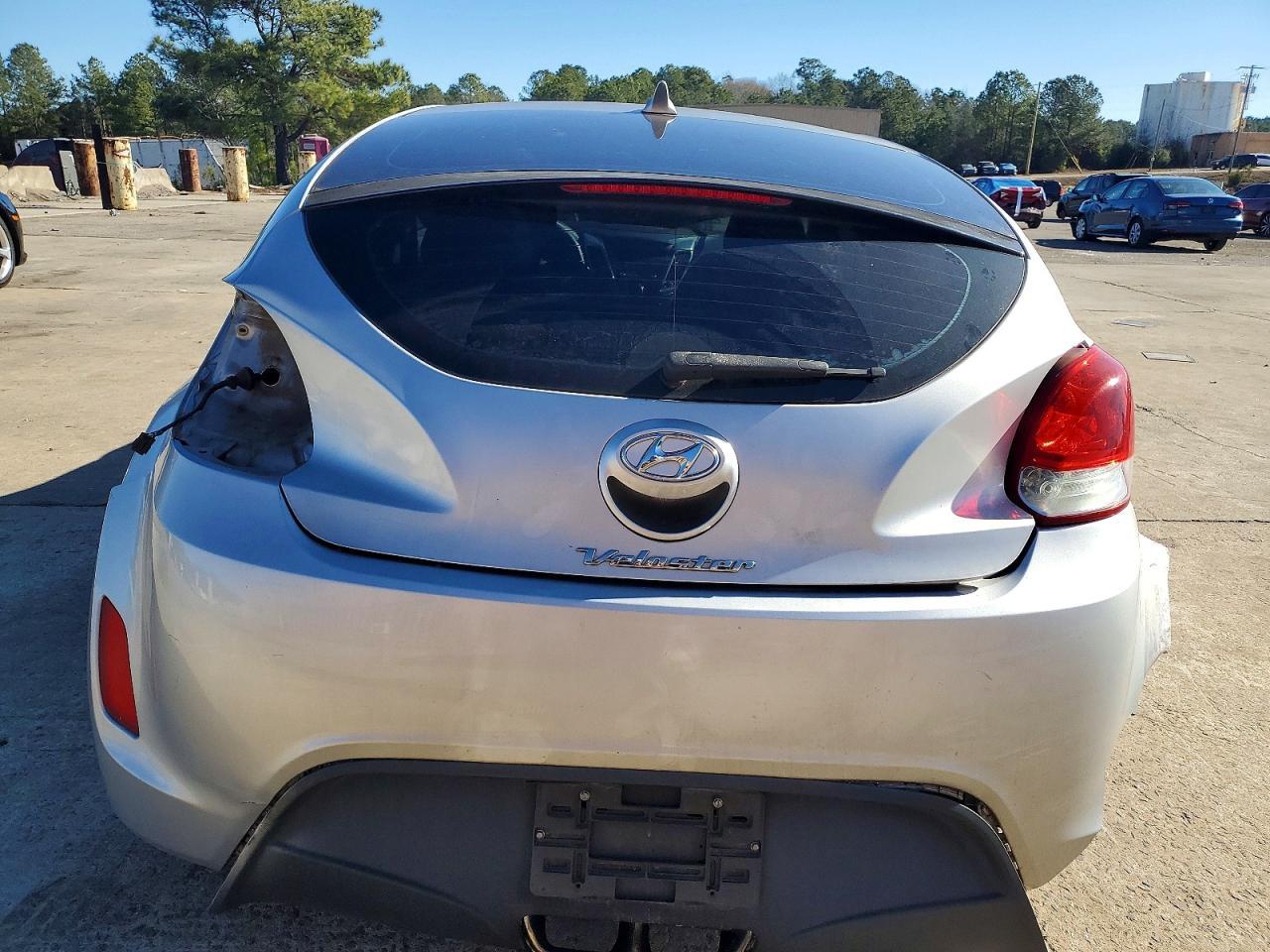 2013 HYUNDAI VELOSTER