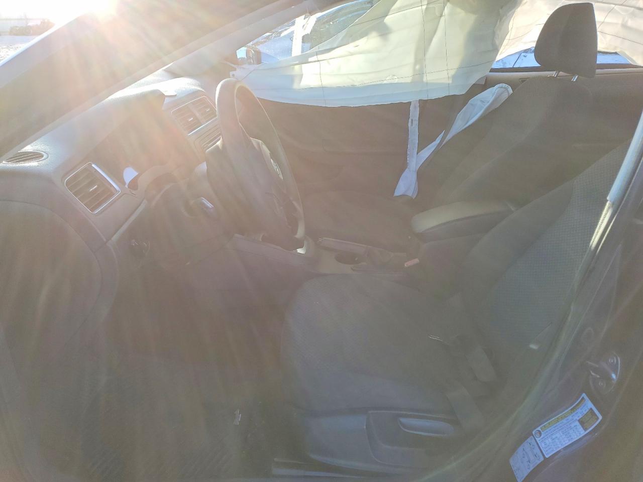 2013 VOLKSWAGEN JETTA