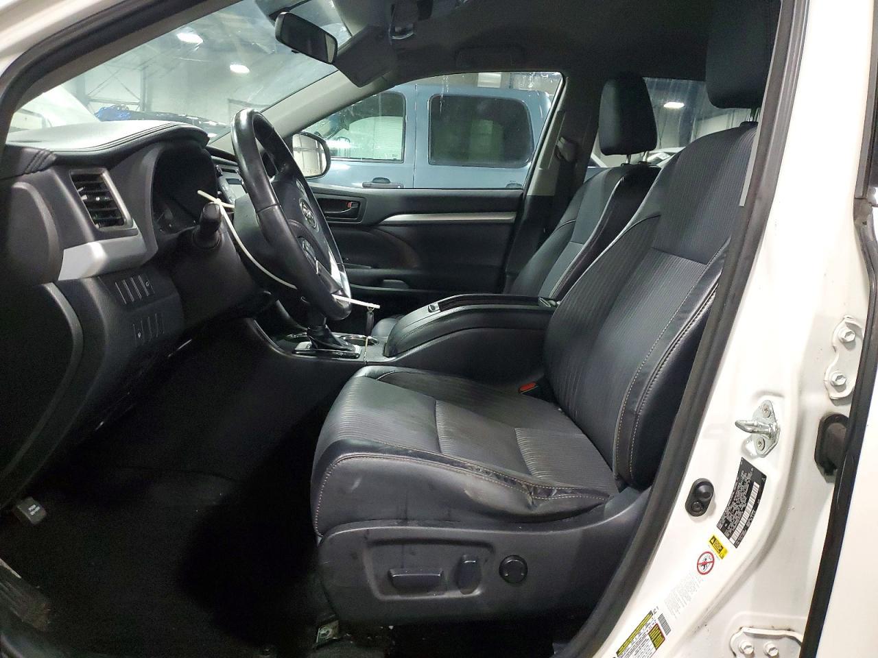 2014 TOYOTA HIGHLANDER