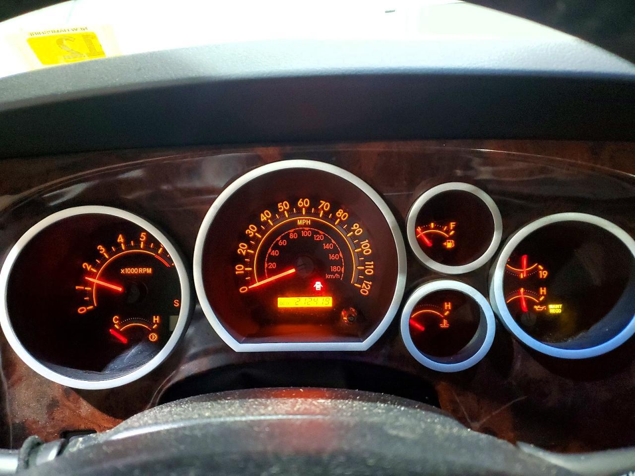 2008 TOYOTA Sequoia
