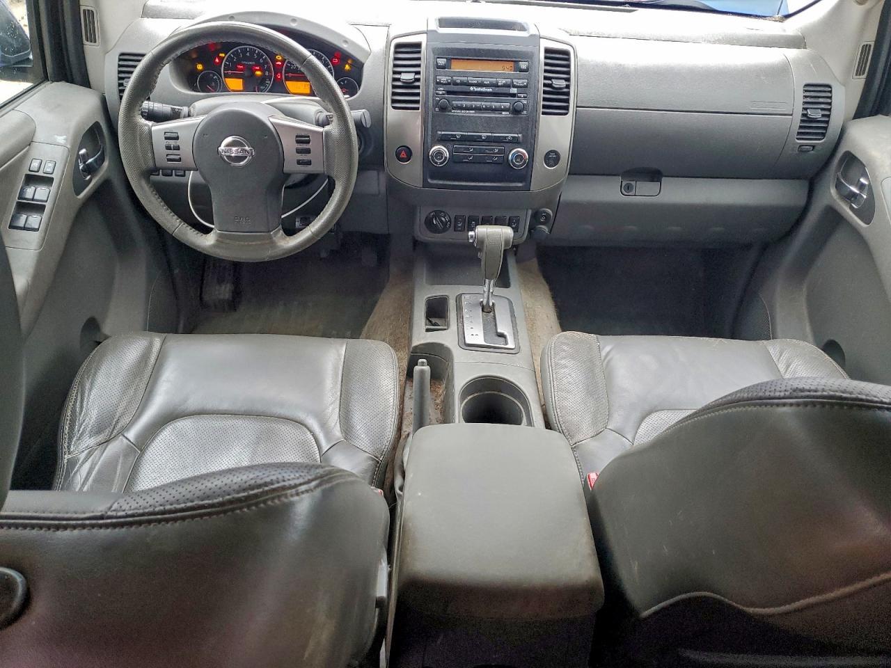 2012 NISSAN Frontier
