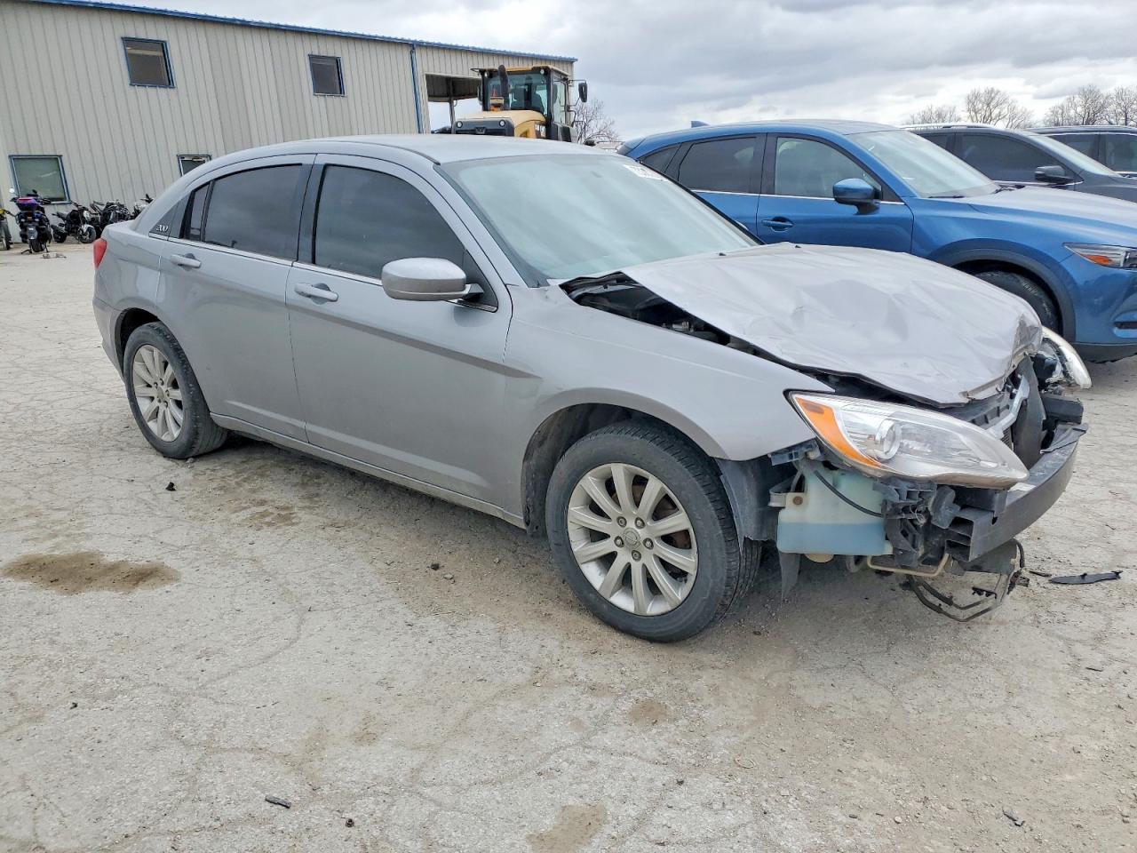 2013 CHRYSLER 200