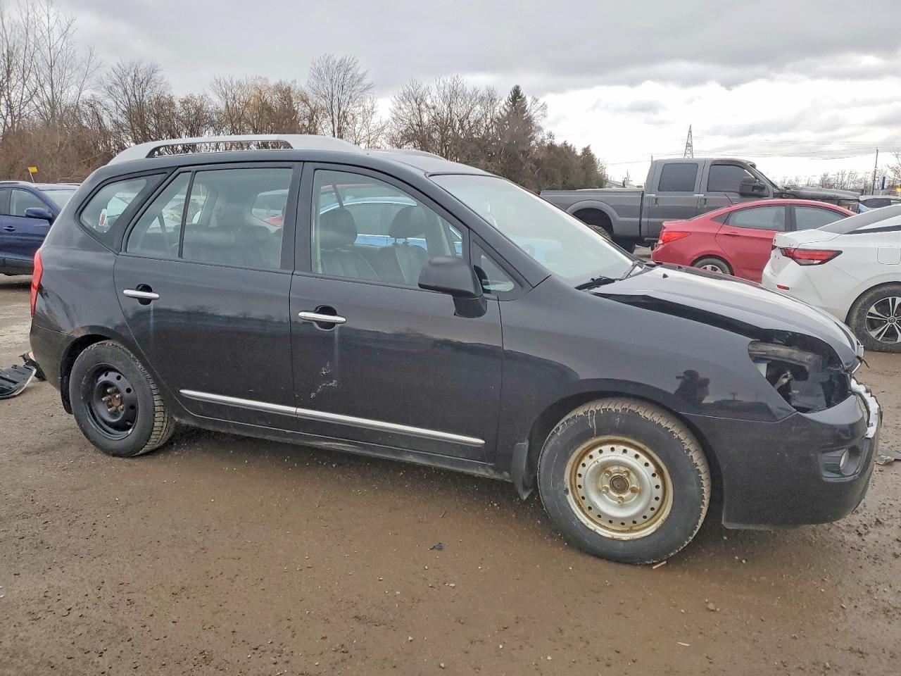 2012 KIA RONDO