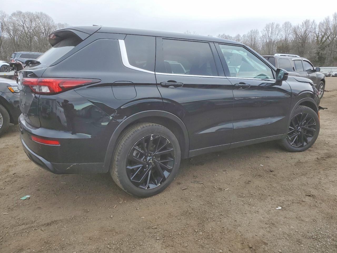 2024 MITSUBISHI outlander