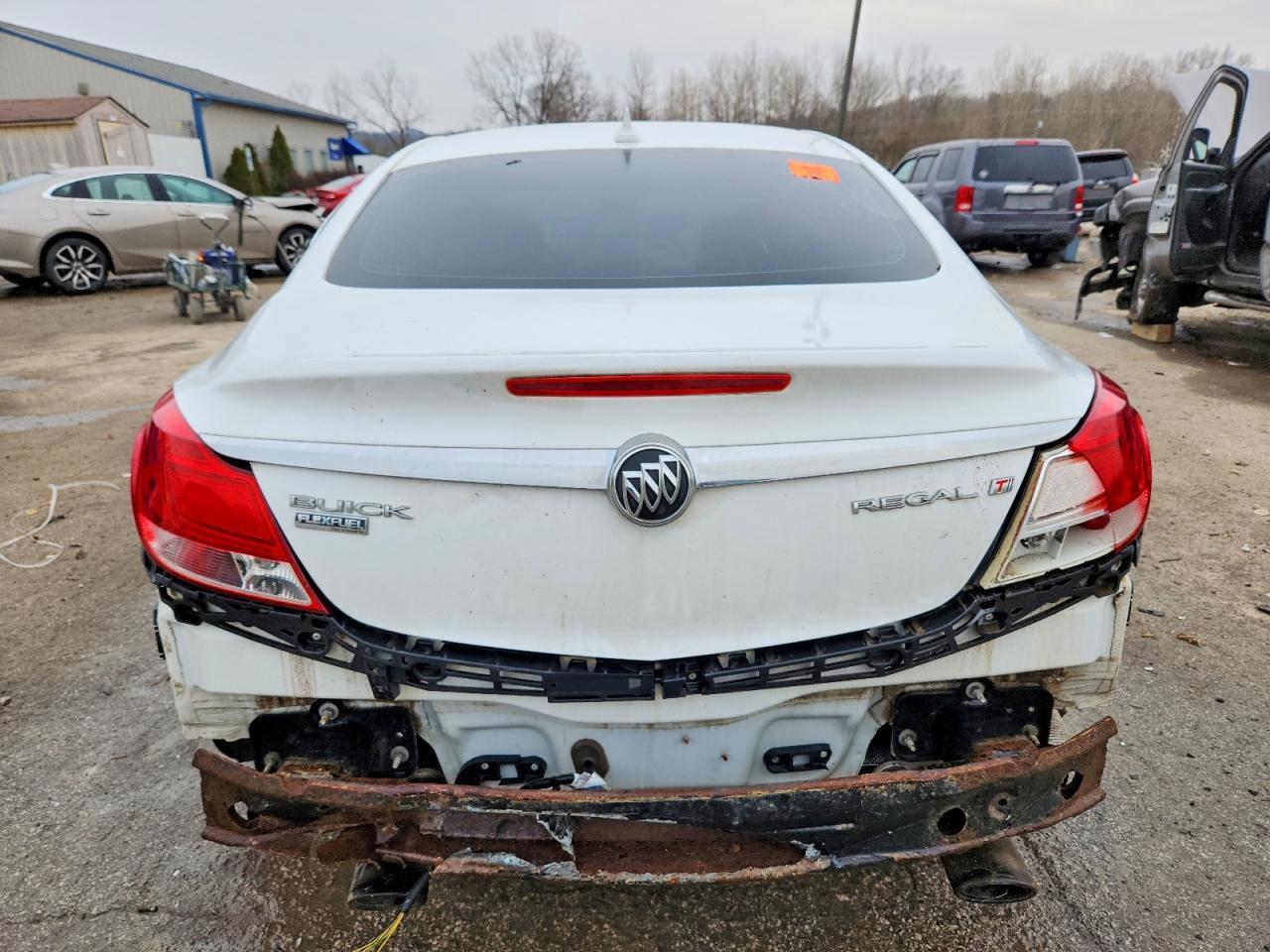 2011 BUICK Regal