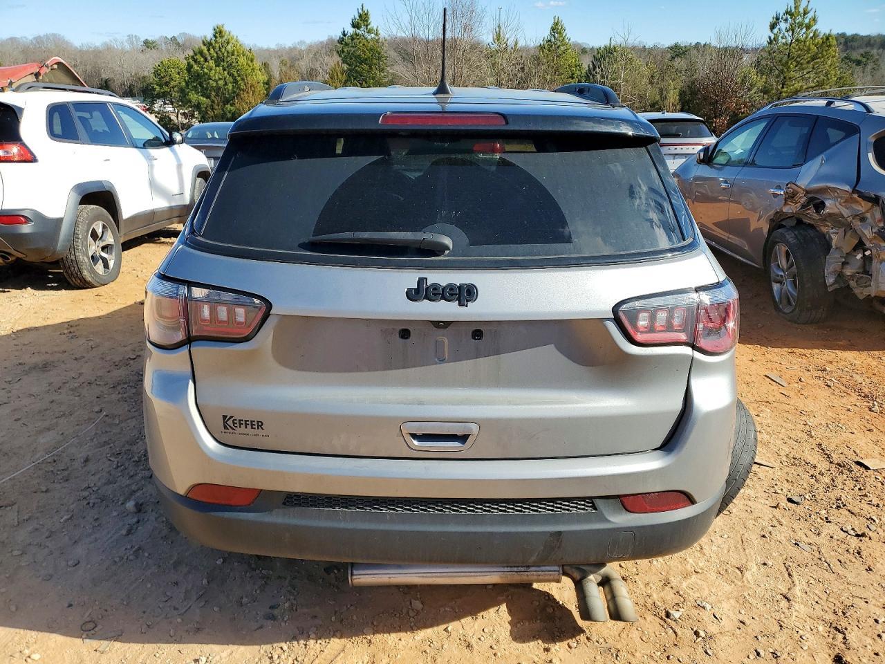 2022 JEEP Compass