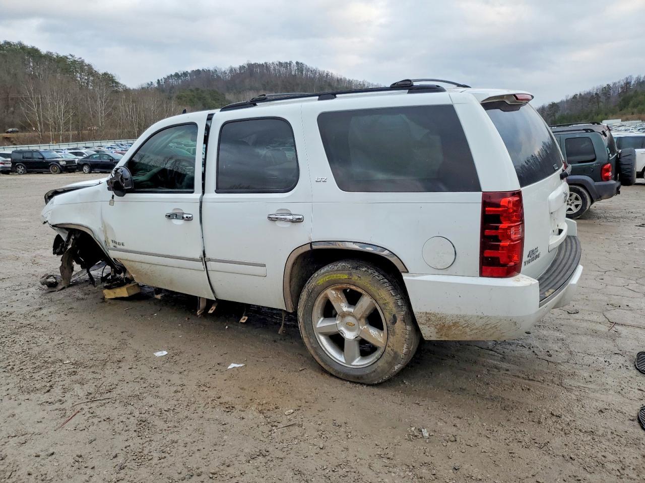 2011 CHEVROLET Tahoe