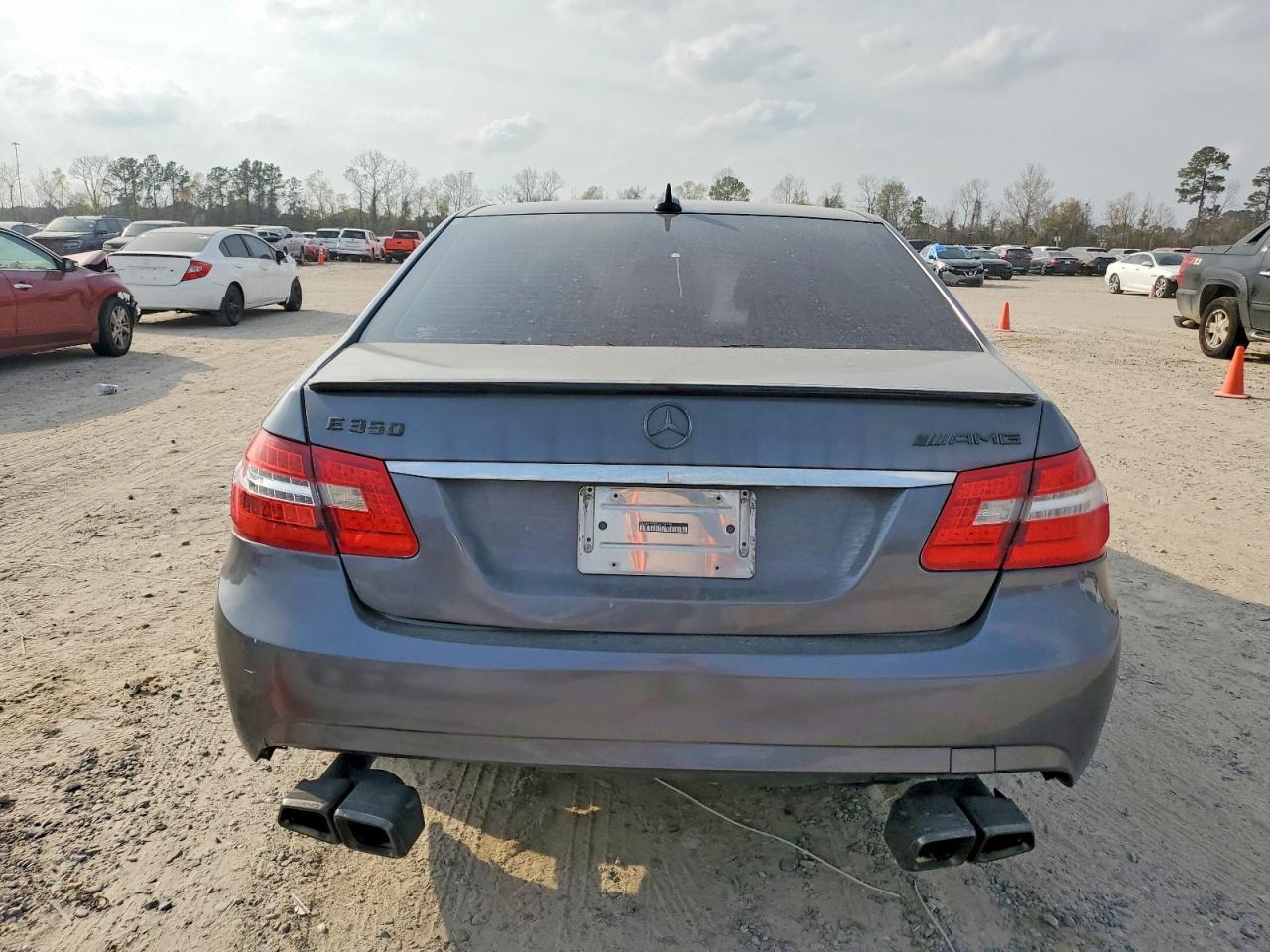 2013 MERCEDES-BENZ E-Class