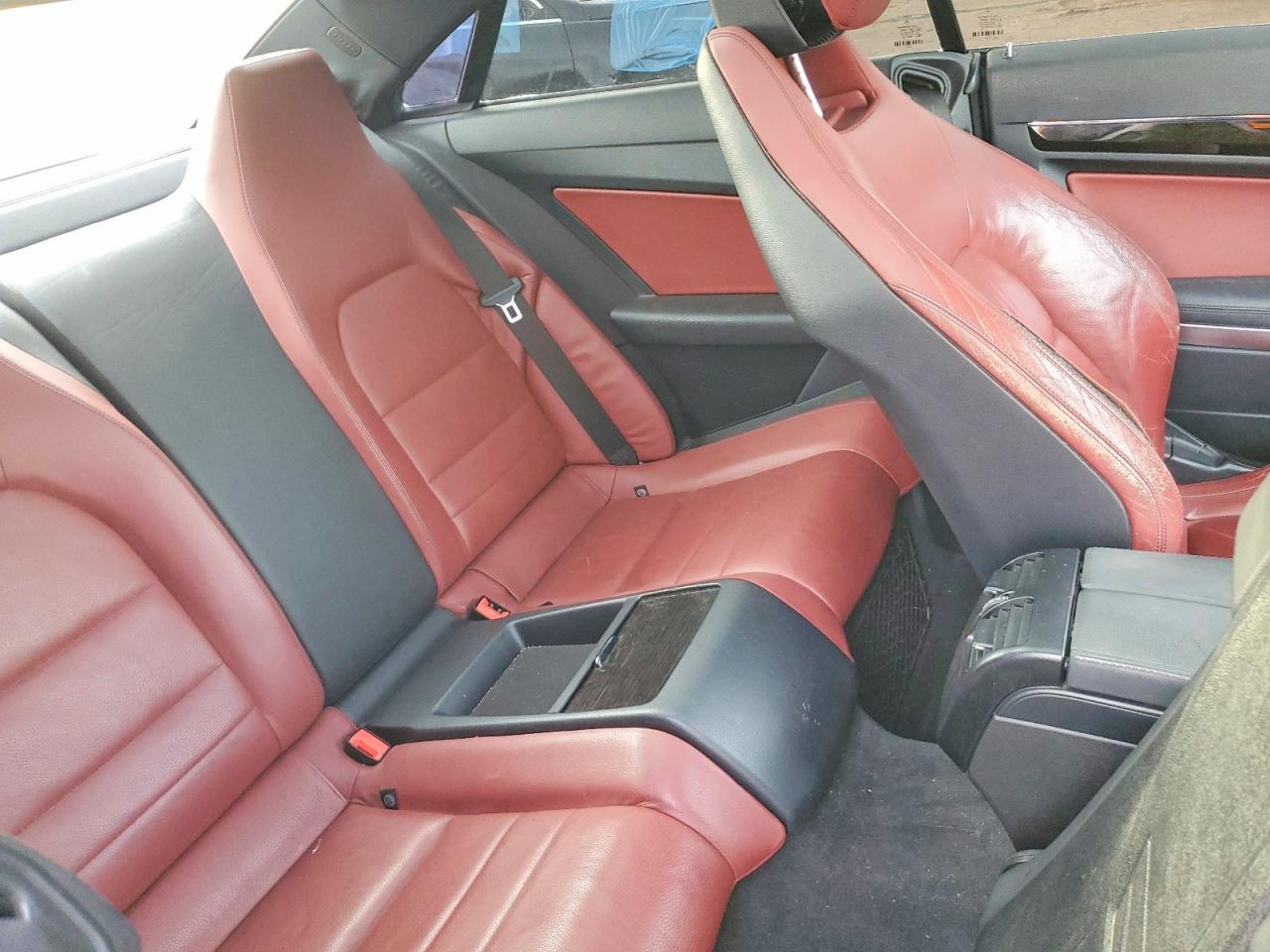 2013 MERCEDES-BENZ E-Class