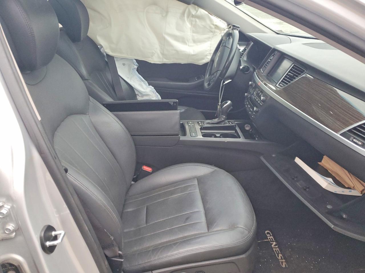 2017 GENESIS G80