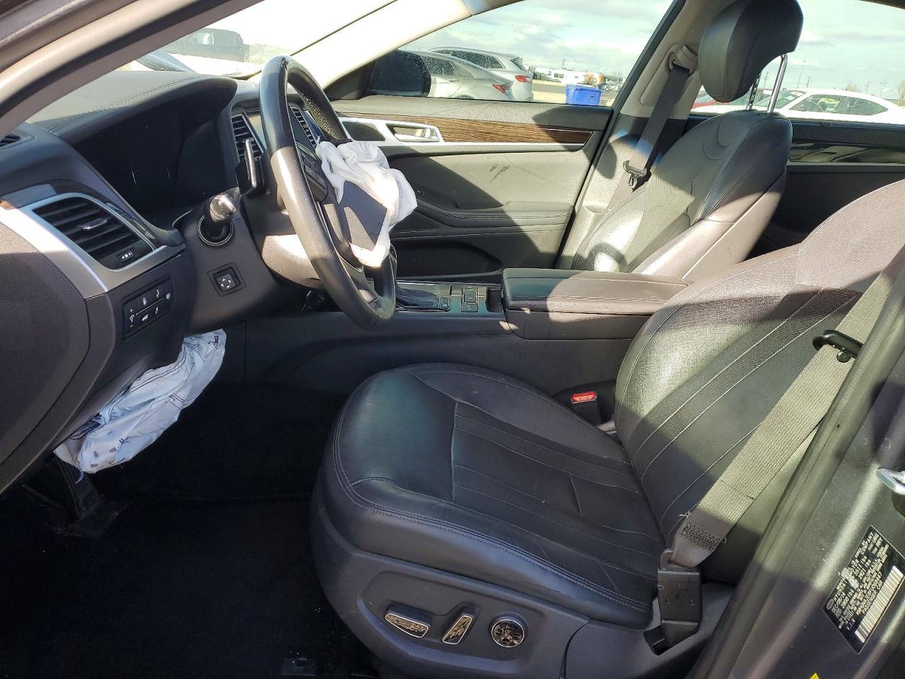 2015 HYUNDAI GENESIS