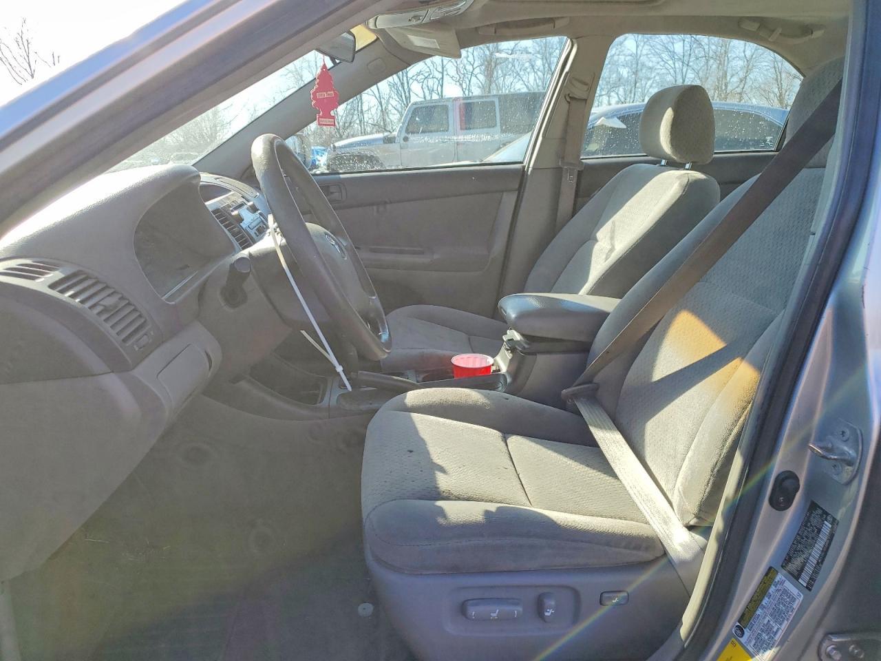 2004 TOYOTA CAMRY