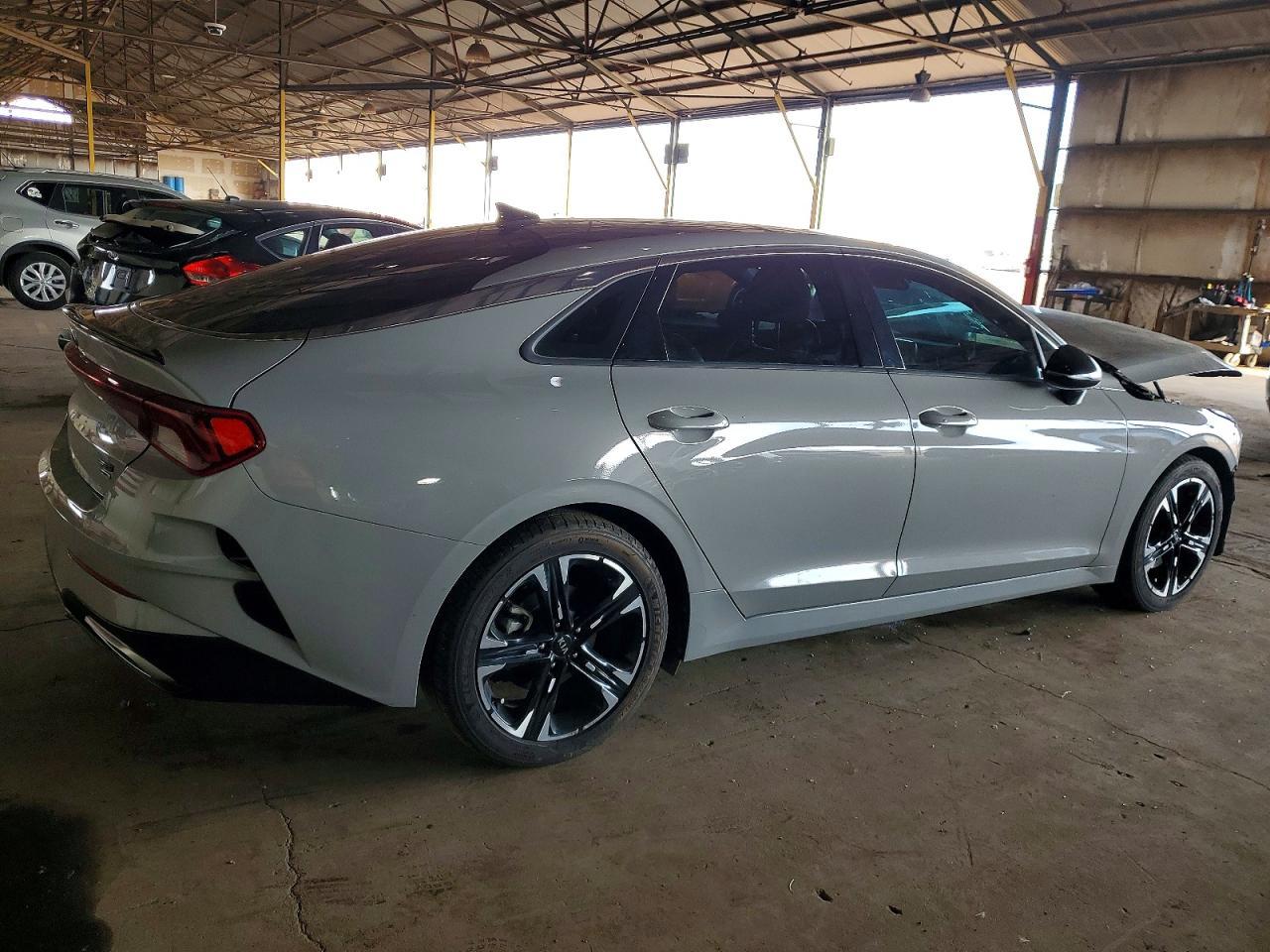 2021 KIA K5