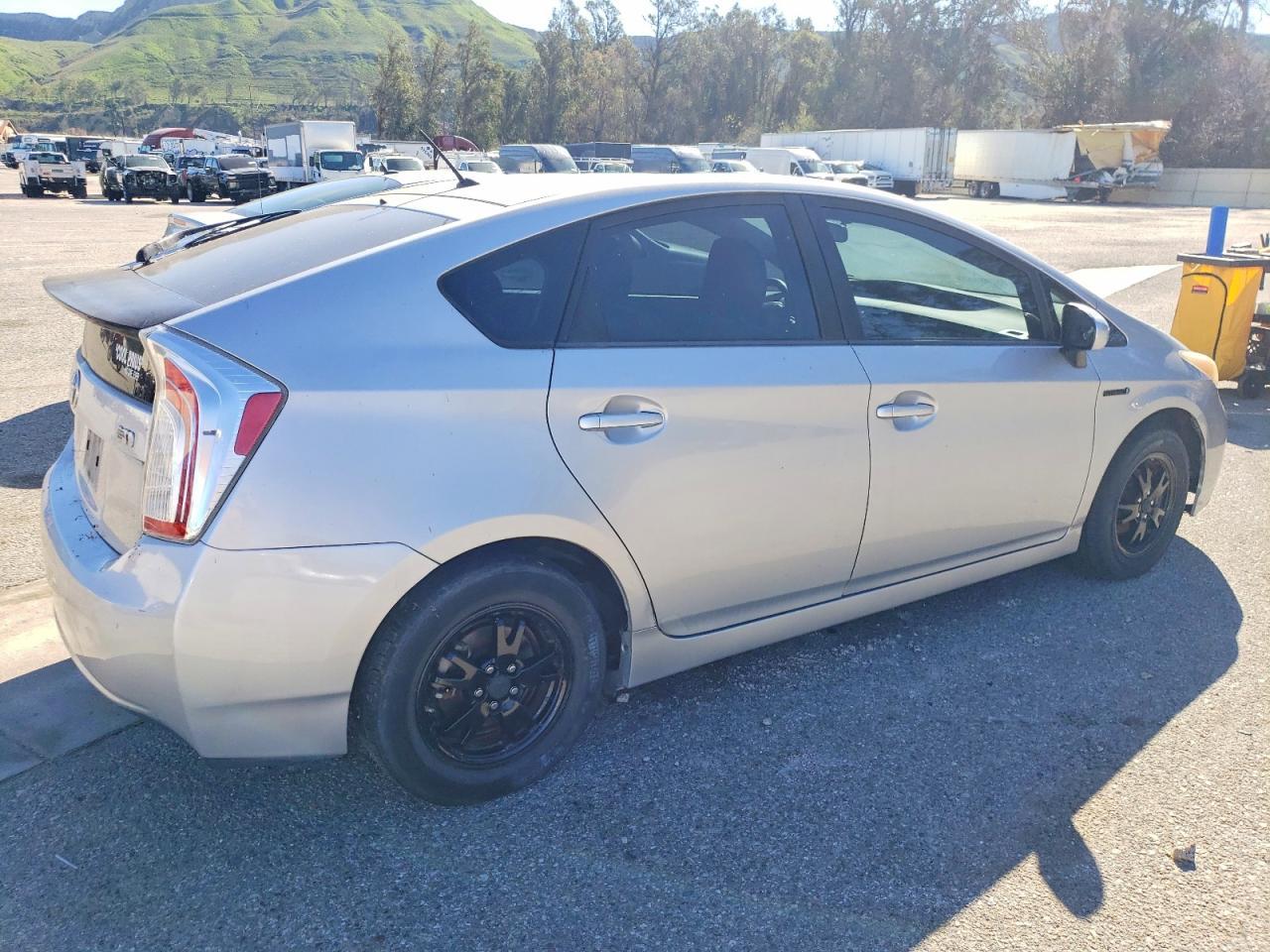 2013 TOYOTA PRIUS