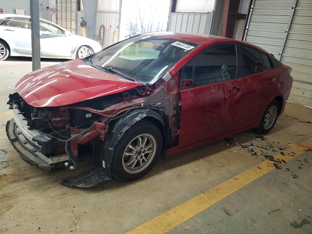 2016 TOYOTA PRIUS
