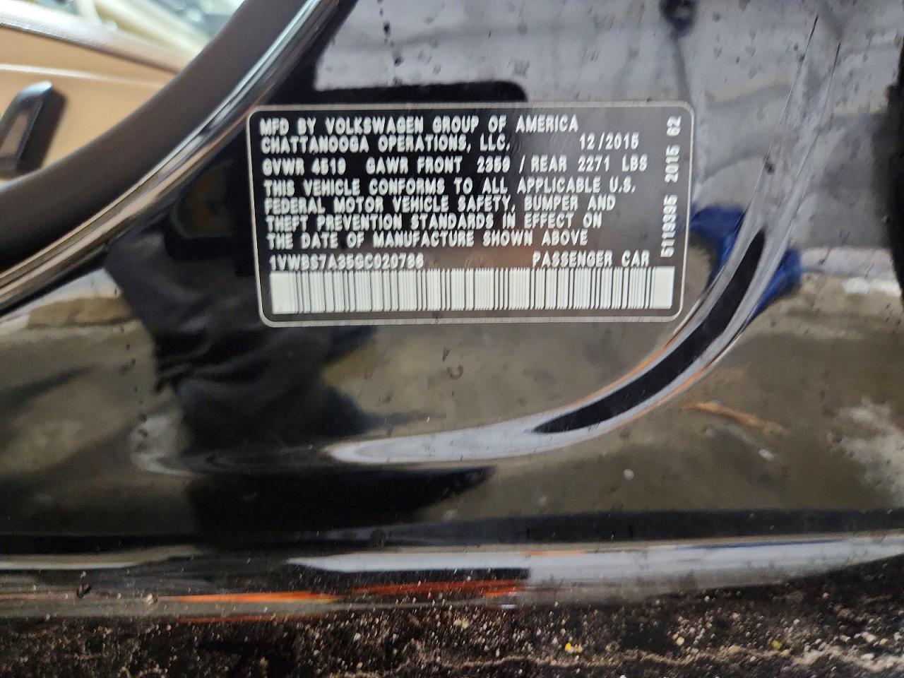 2016 VOLKSWAGEN Passat
