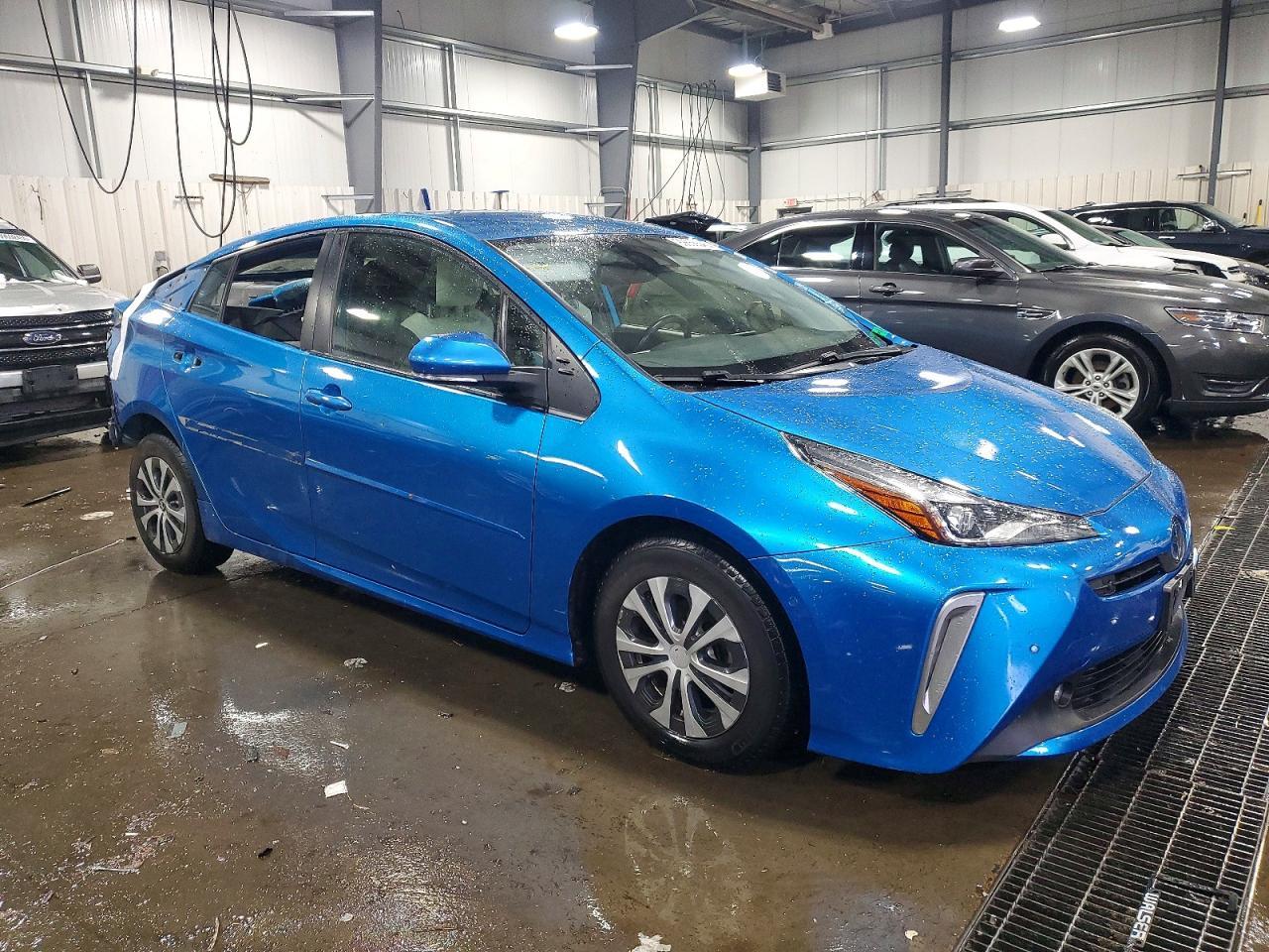 2021 TOYOTA PRIUS