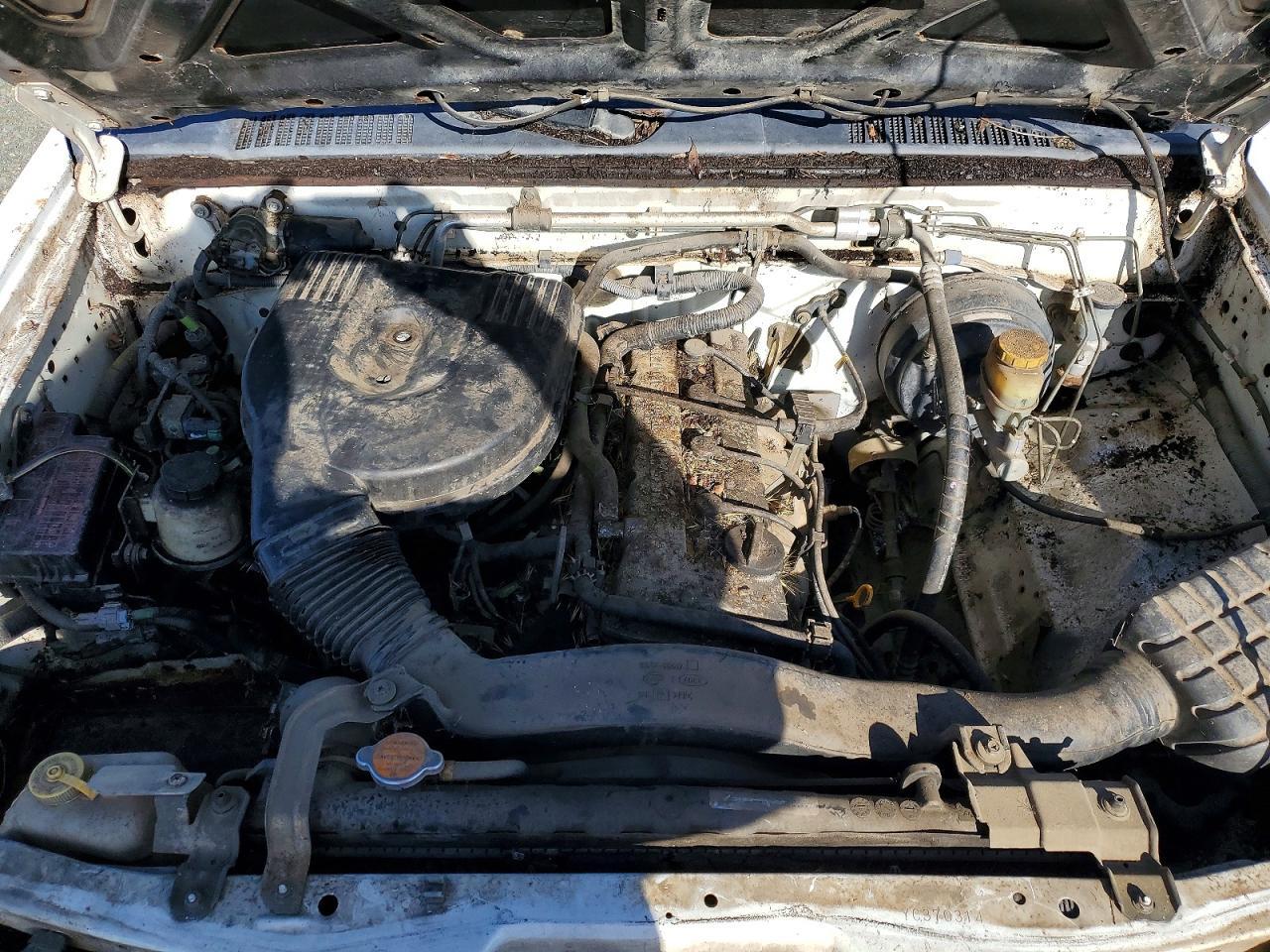 2000 NISSAN Frontier