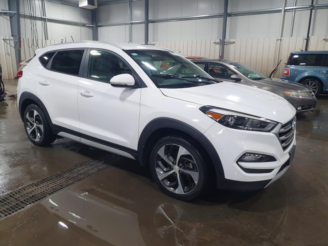 2017 HYUNDAI TUCSON