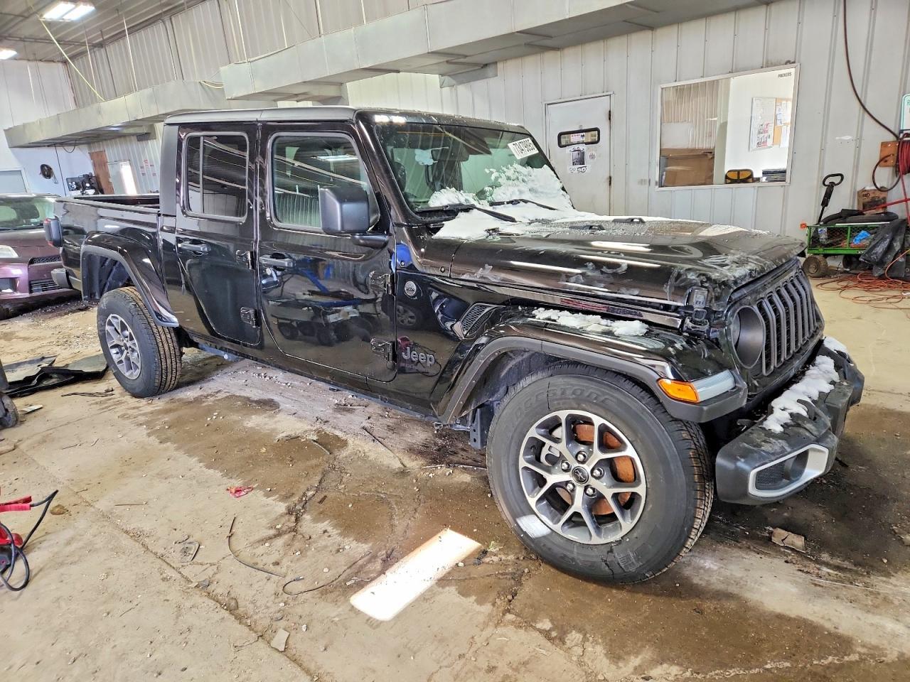 2024 JEEP Gladiator