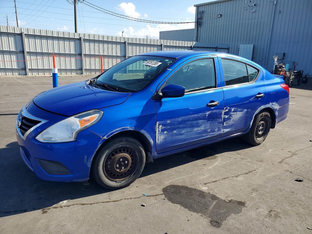 2016 NISSAN VERSA