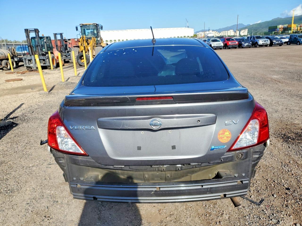 2016 NISSAN VERSA