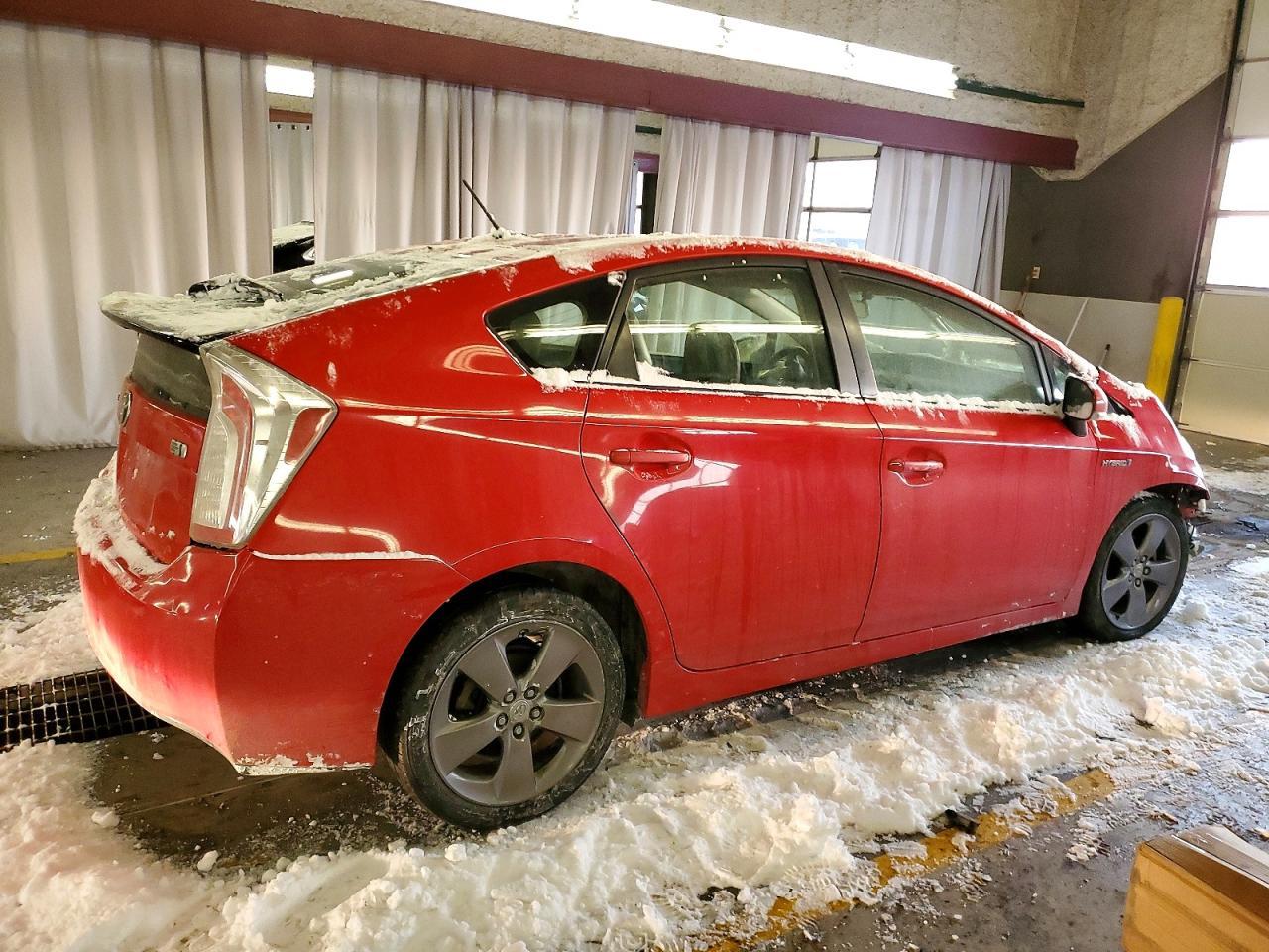 2015 TOYOTA PRIUS