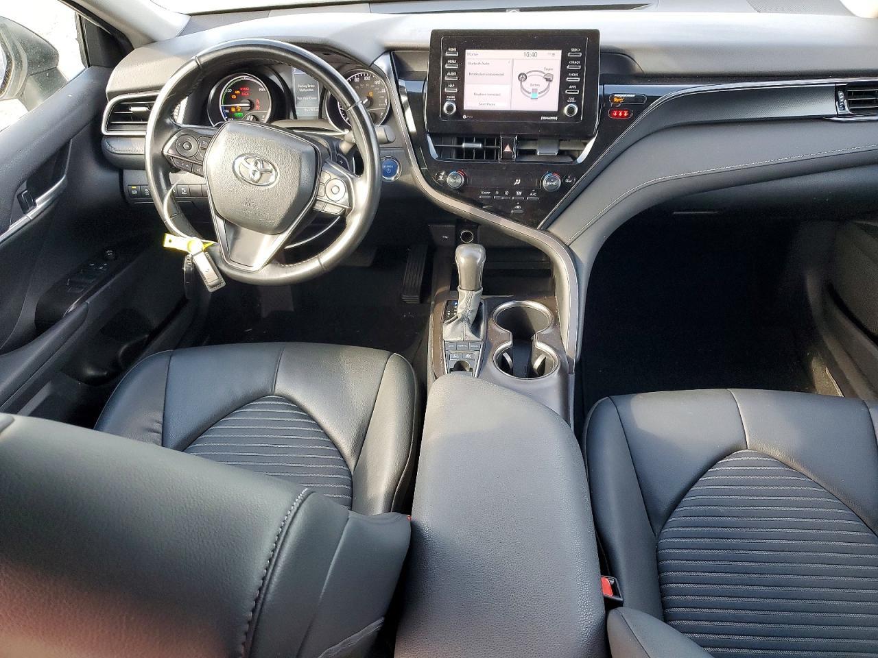 2024 TOYOTA CAMRY