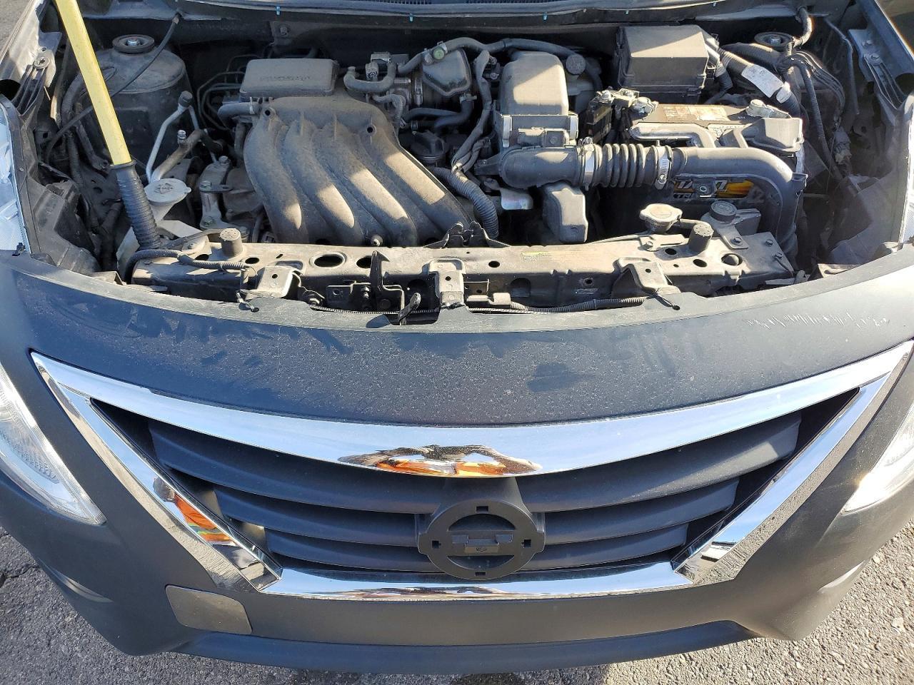 2017 NISSAN VERSA