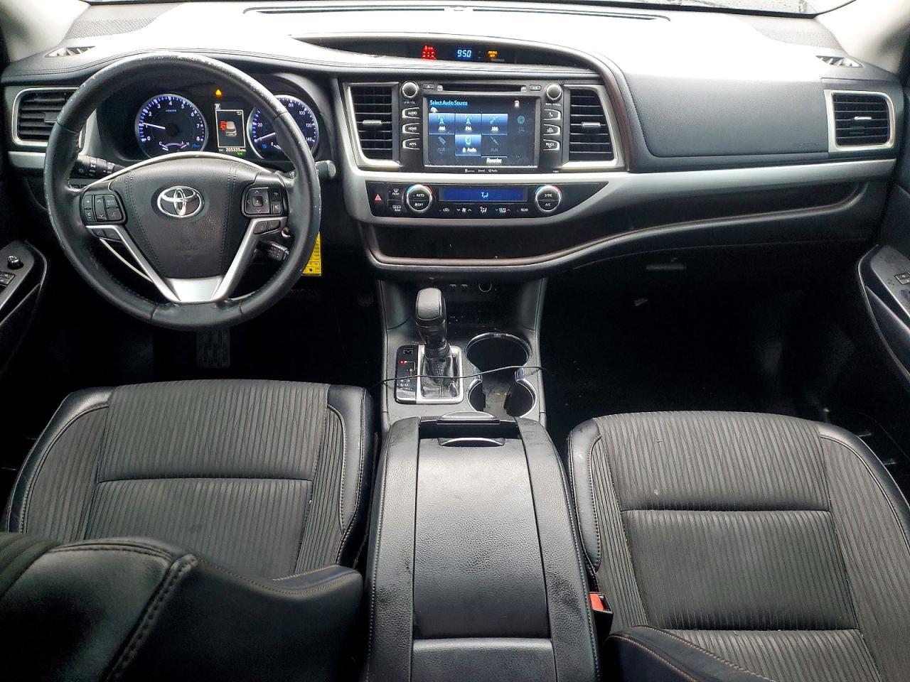 2019 TOYOTA HIGHLANDER