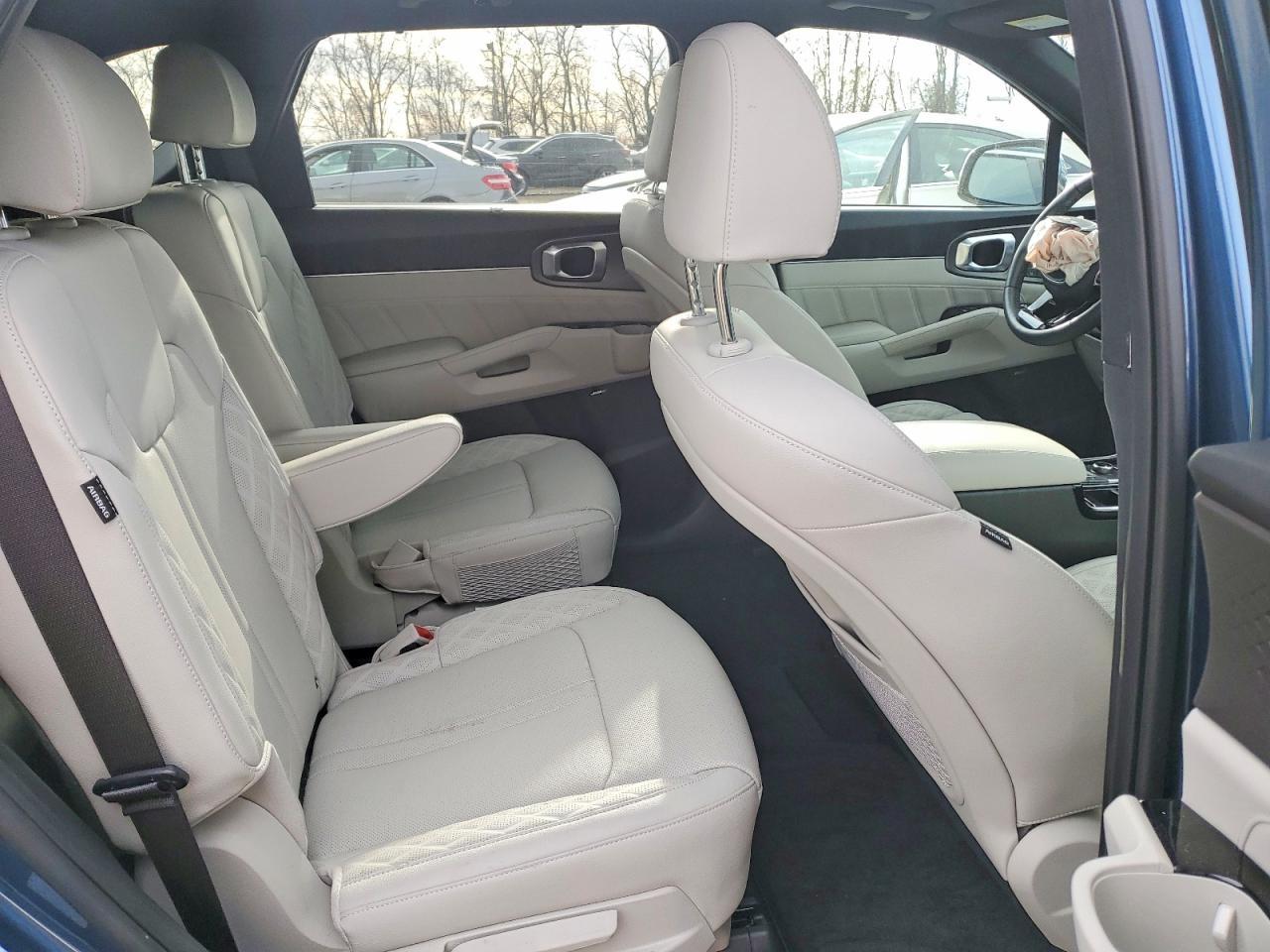 2025 KIA SORENTO