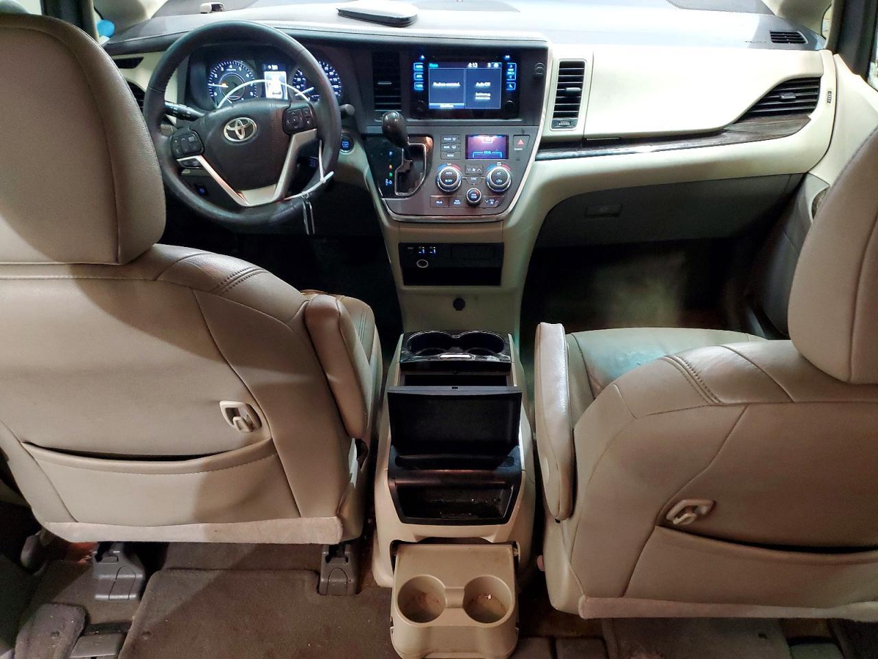 2015 TOYOTA SIENNA
