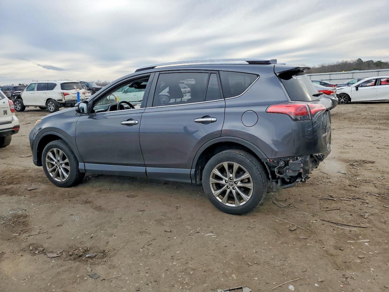 2016 TOYOTA RAV4
