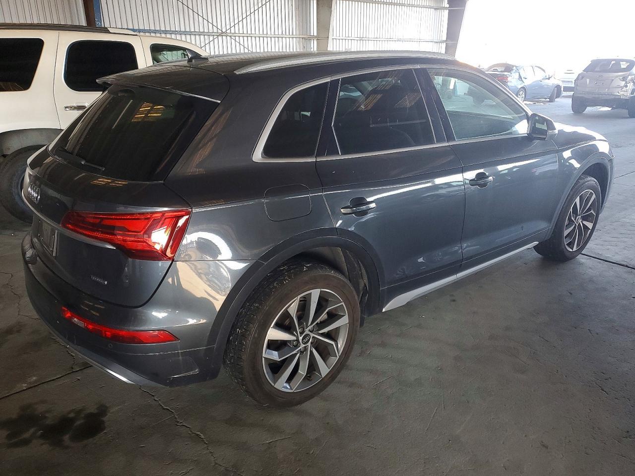 2021 AUDI Q5