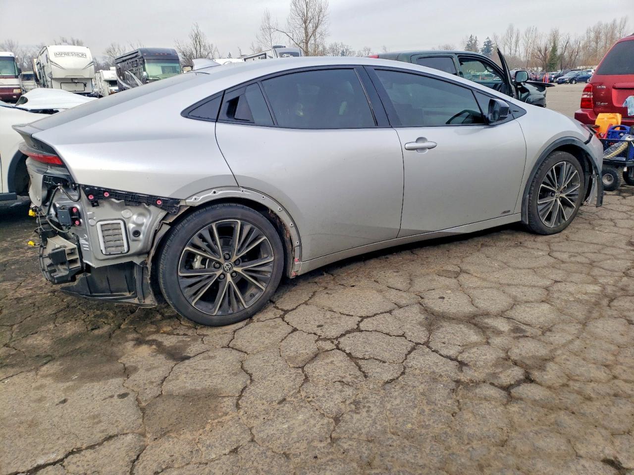 2024 TOYOTA PRIUS