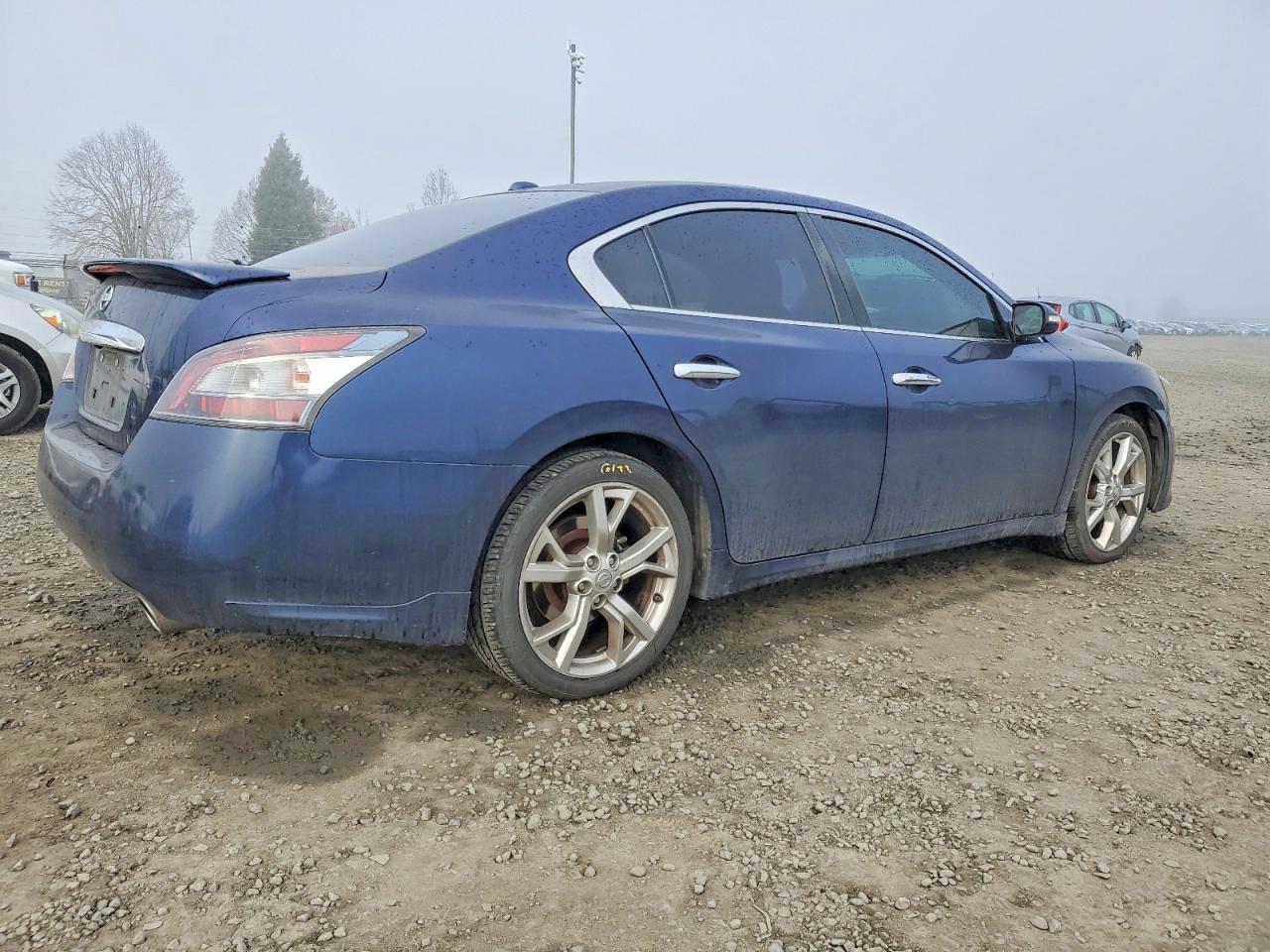 2012 NISSAN Maxima