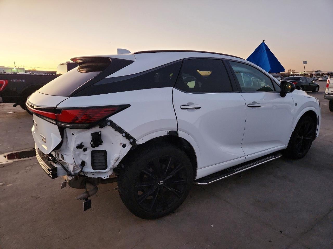 2024 LEXUS RX 500H