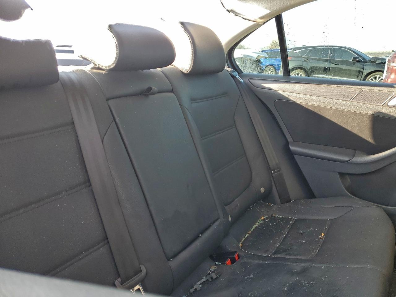 2012 VOLKSWAGEN JETTA