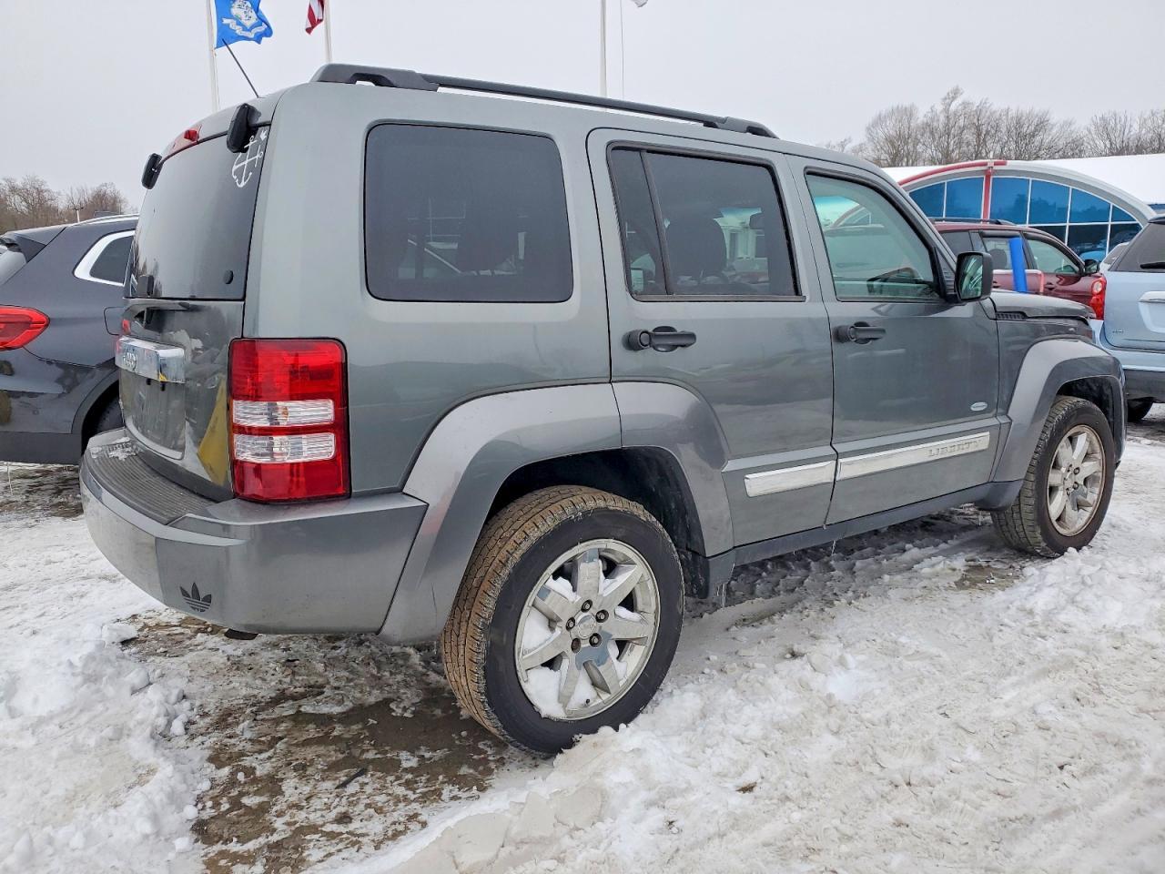 2012 JEEP Liberty