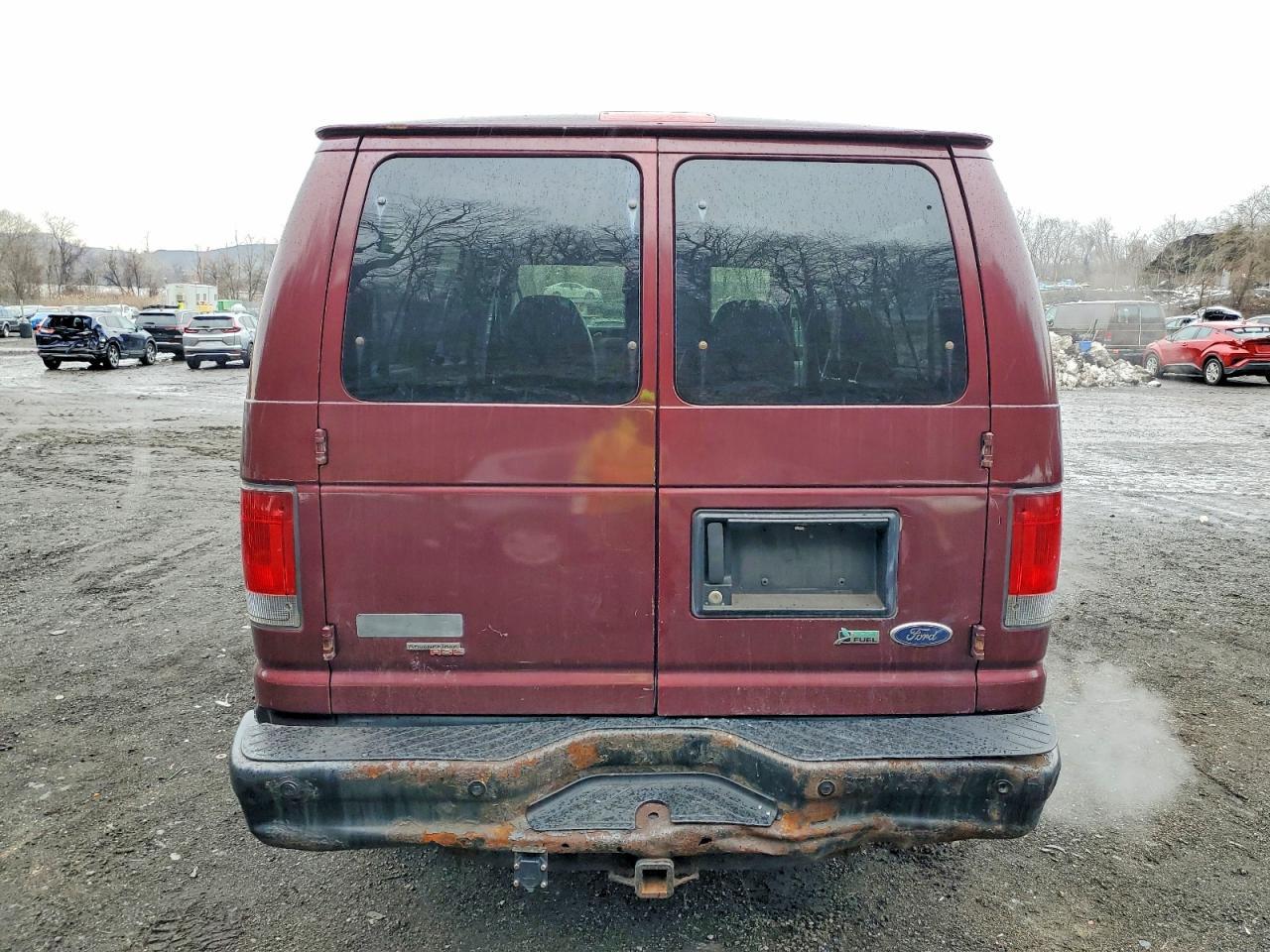 2010 FORD Econoline E350