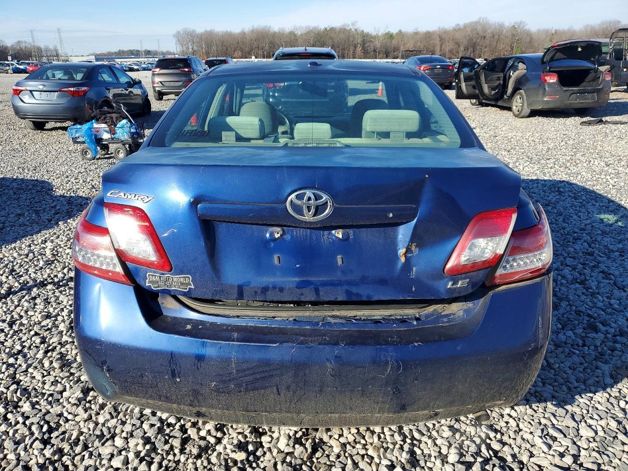 2011 TOYOTA CAMRY