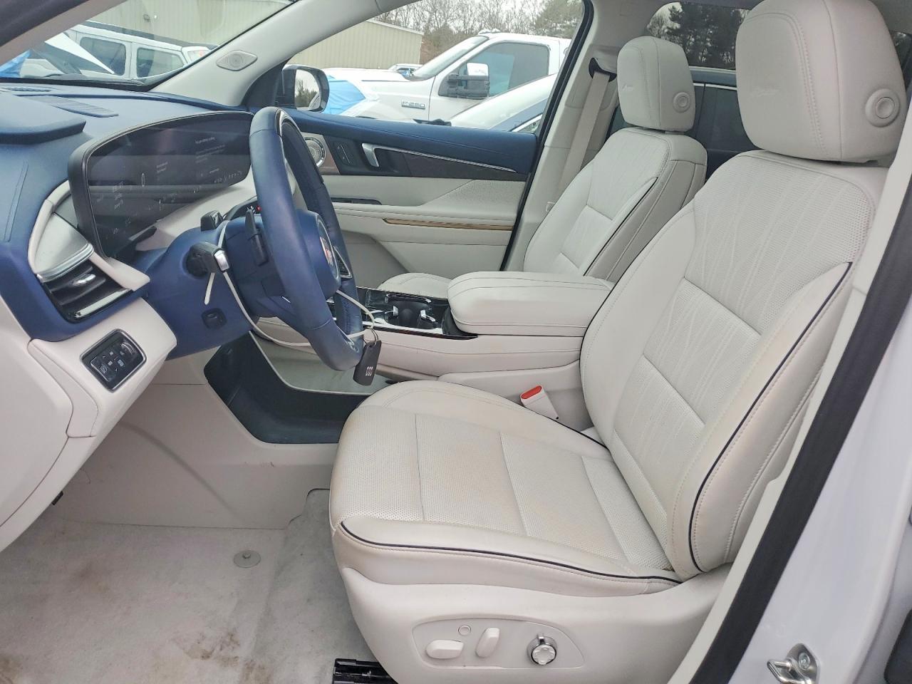 2025 BUICK ENCLAVE AVENIR