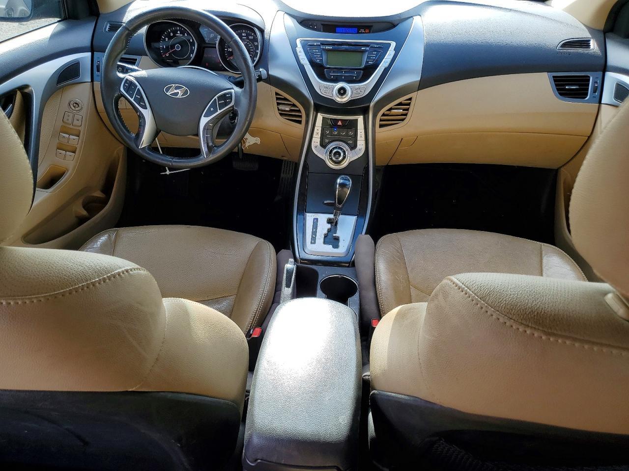 2011 HYUNDAI ELANTRA