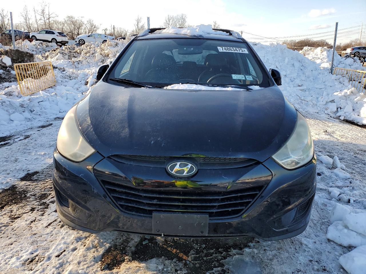 2011 HYUNDAI TUCSON