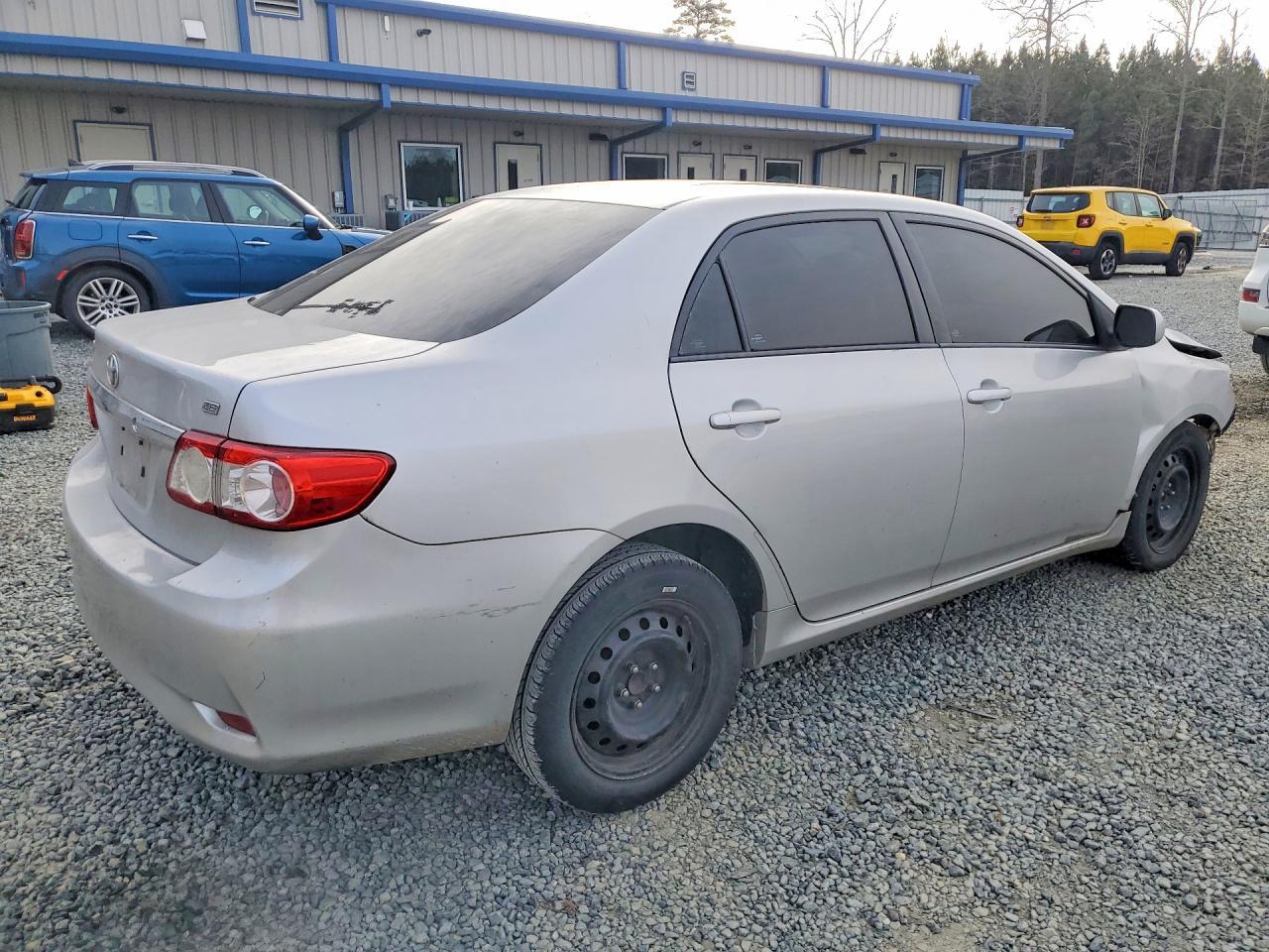 2012 TOYOTA COROLLA
