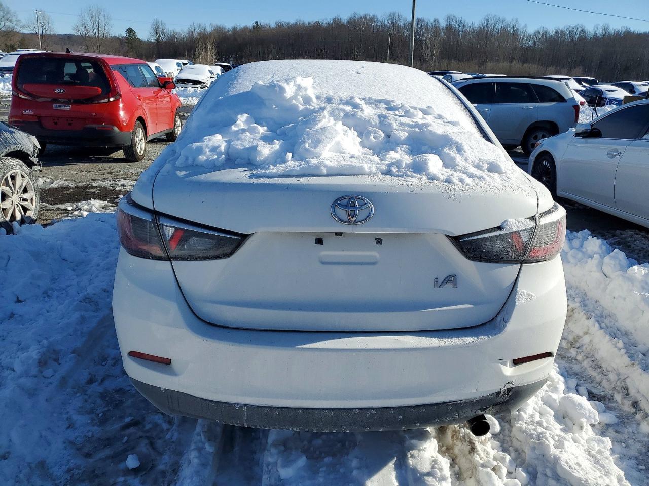 2017 TOYOTA YARIS