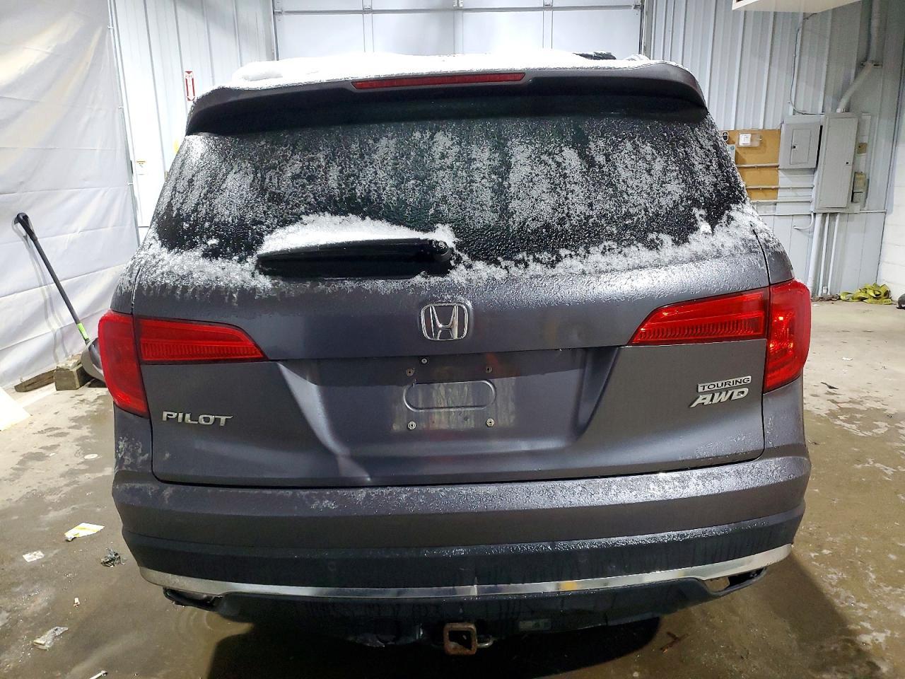 2017 HONDA PILOT