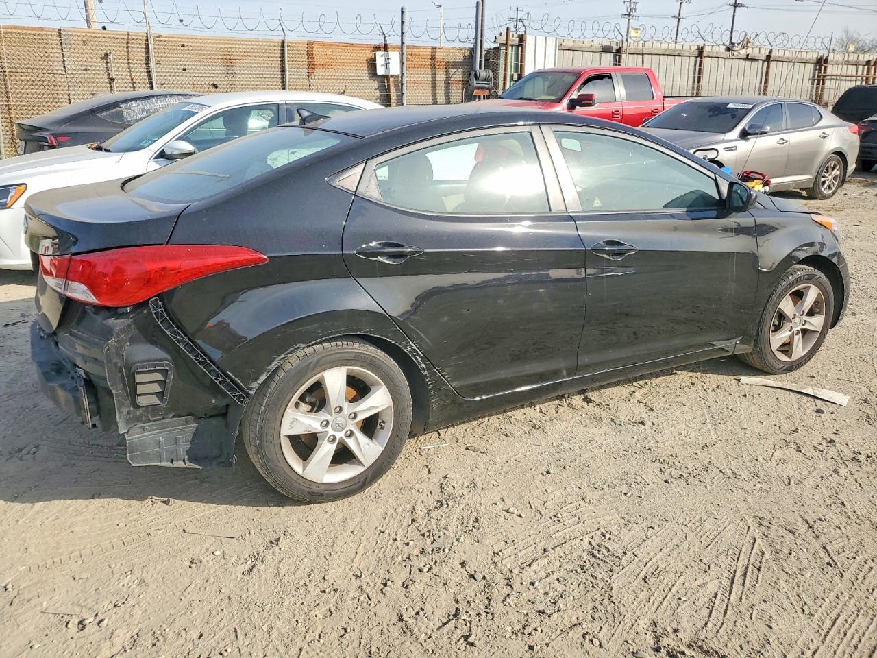 2012 HYUNDAI ELANTRA